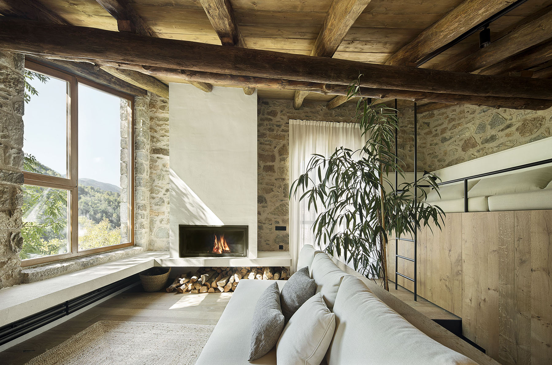 06.DRB_2021_MASDEU_Roca_8